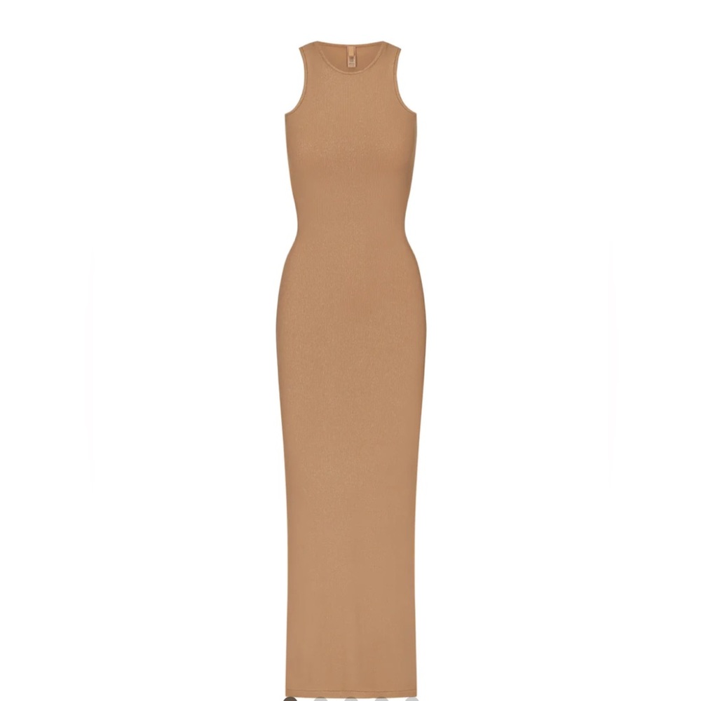 SKIMS Shimmer Ribbed Lounge Dress in color Camel